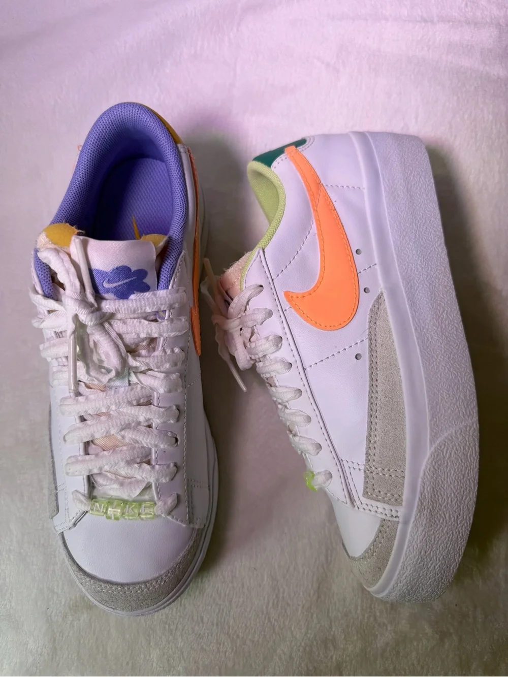 Nike low top